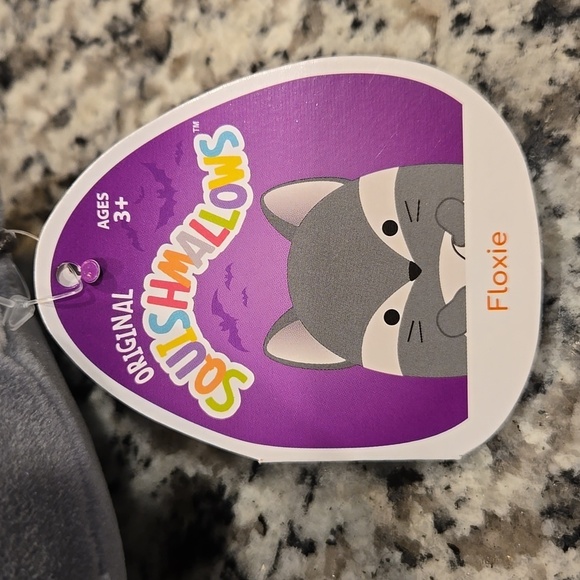 NWT. FLOXIE THE GREY HALLOWEEN FOX. 4.5". - Picture 3 of 5
